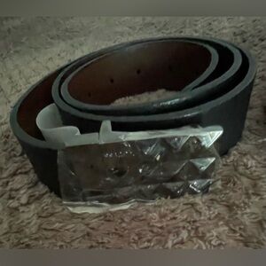 Men’s “Guess” belt size 34 brand new